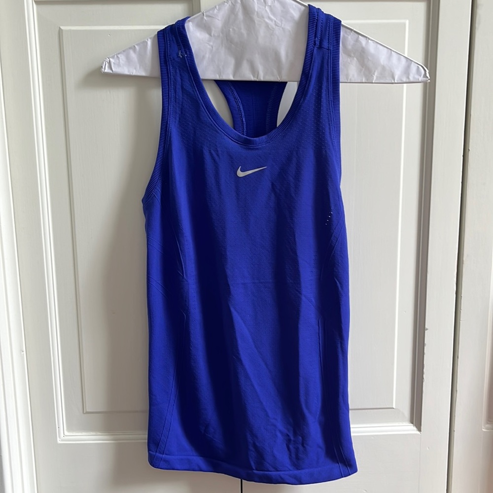 NWT Nike training dri fit slim fit tank